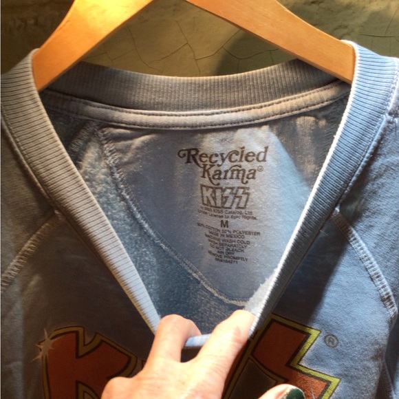 NEW! recycled Karma Blue KISS Graphic Sweatshirt - Picture 4 of 7